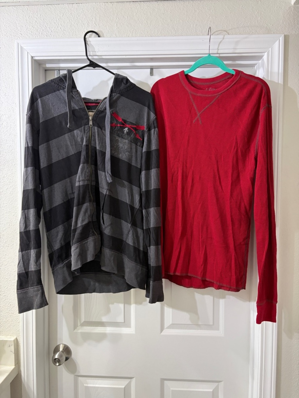 BUNDLE Red Camel Men’s Waffle Red Long Sleeve and Striped Hoodie